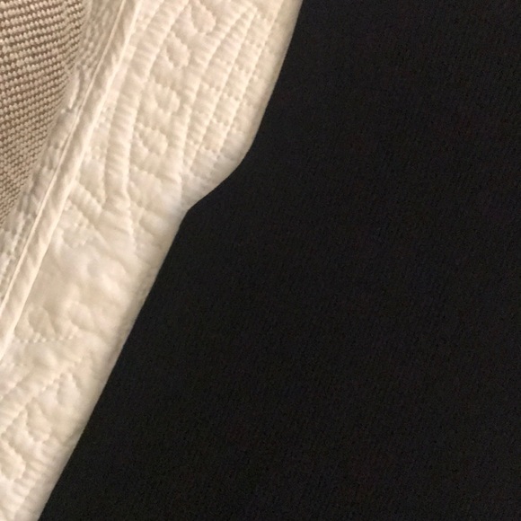 Zara Sleevless Knit Top - Picture 4 of 5